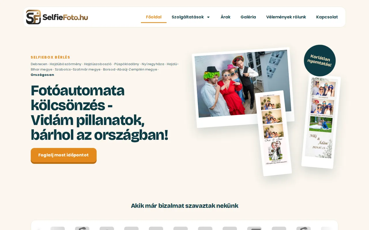 Szolgáltatói weboldal foglalási rendszerrel: a SelfieFoto fotóautomata-bérlés oldala